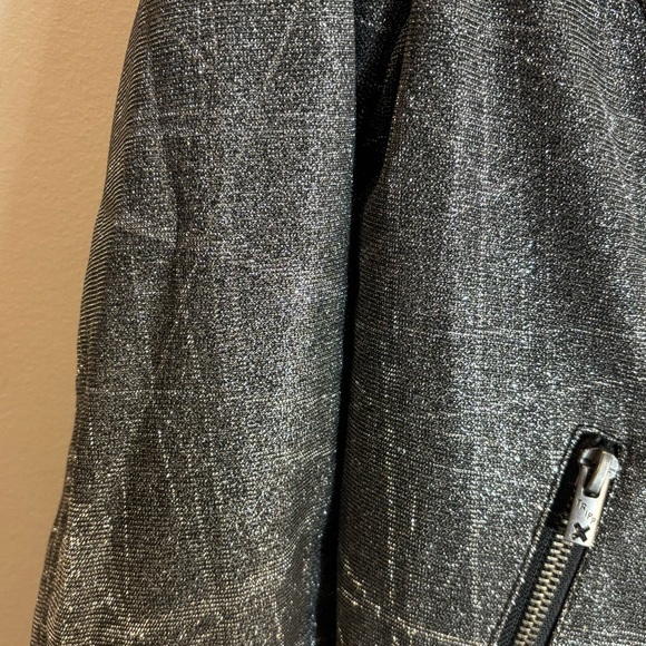 TRIPP NYC Sz M Silver Glitter Metallic Biker Moto Style Jacket Zipper Closure - Picture 4 of 15